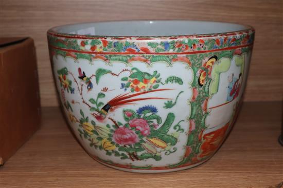 A Cantonese famille rose jardiniere diameter 30cm